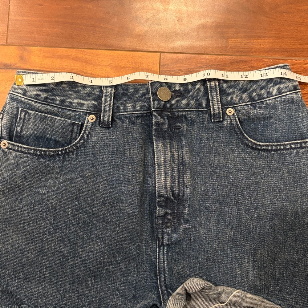 Asos Denim Frayed Hem Dark Denim Cutoff Shorts Size 8 - Picture 7 of 9